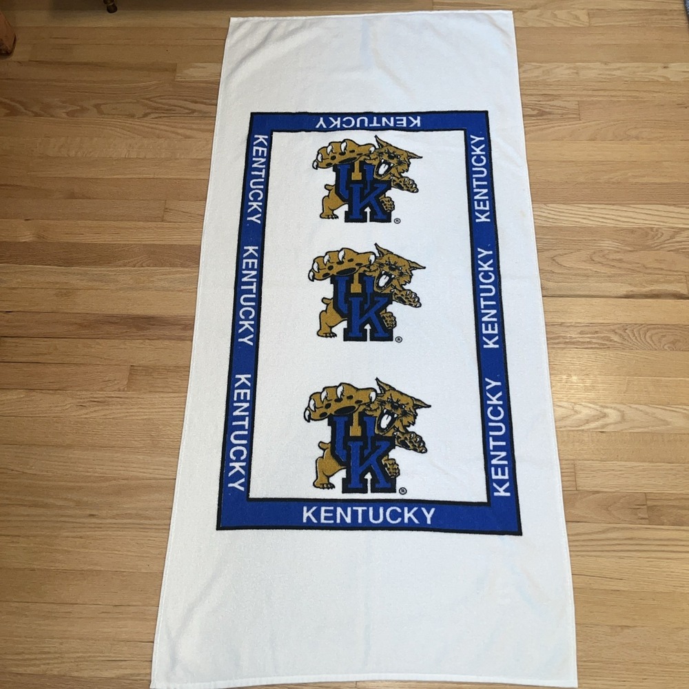 UK Kentucky Wildcats Beach‎ Towel- Vintage - 60" X 28"